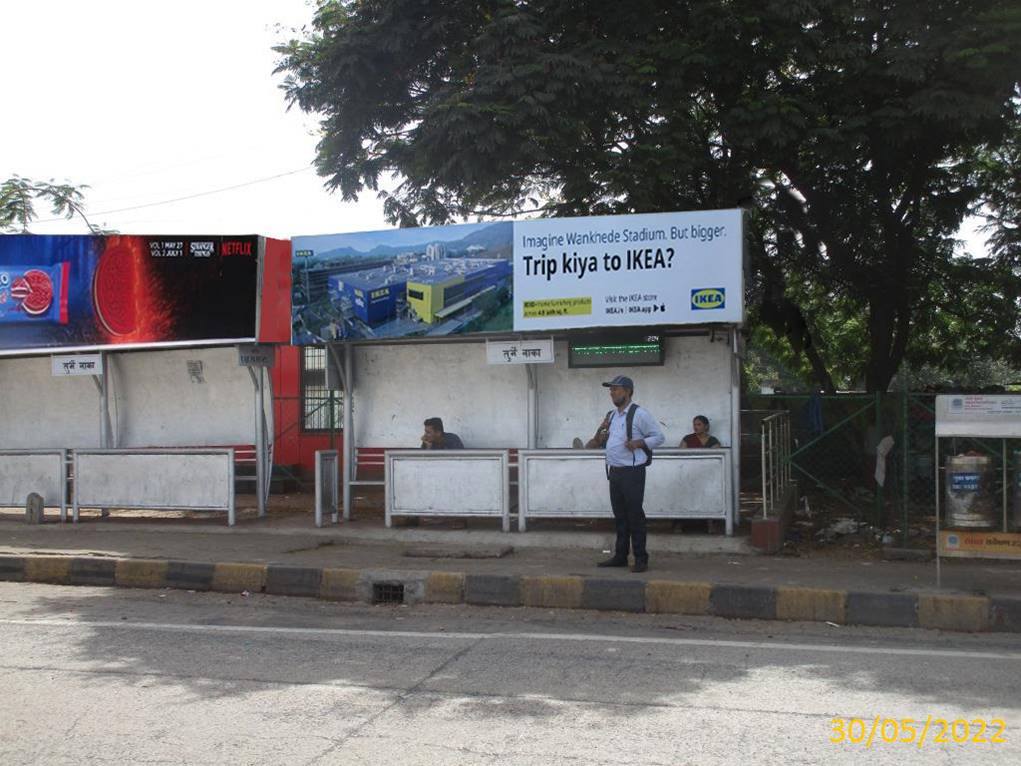Bus Queue Shelter - Turbhe Naka Towards Thane,   Thane Belapur Road,   Navi Mumbai,   Maharashtra