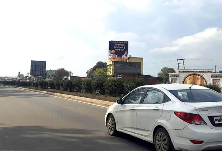 Hoarding - Gurdaspur Byepaas towards Batala - Asr, Gurdaspur, Punjab Hoarding - Gurdaspur Byepaas towards Batala - Asr, Gurdaspur, Punjab