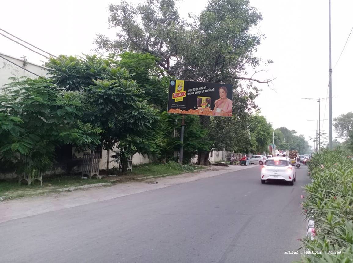 Unipole - Opposite Court Complex, Amritsar, Punjab Unipole - Opposite Court Complex, Amritsar, Punjab