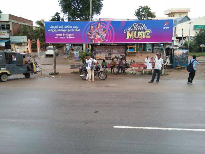 Bus Shelter Modern - Pedda Amberpet-Towards Dilsuknagar, Hyderabad, Telangana Bus Shelter Modern - Pedda Amberpet-Towards Dilsuknagar, Hyderabad, Telangana