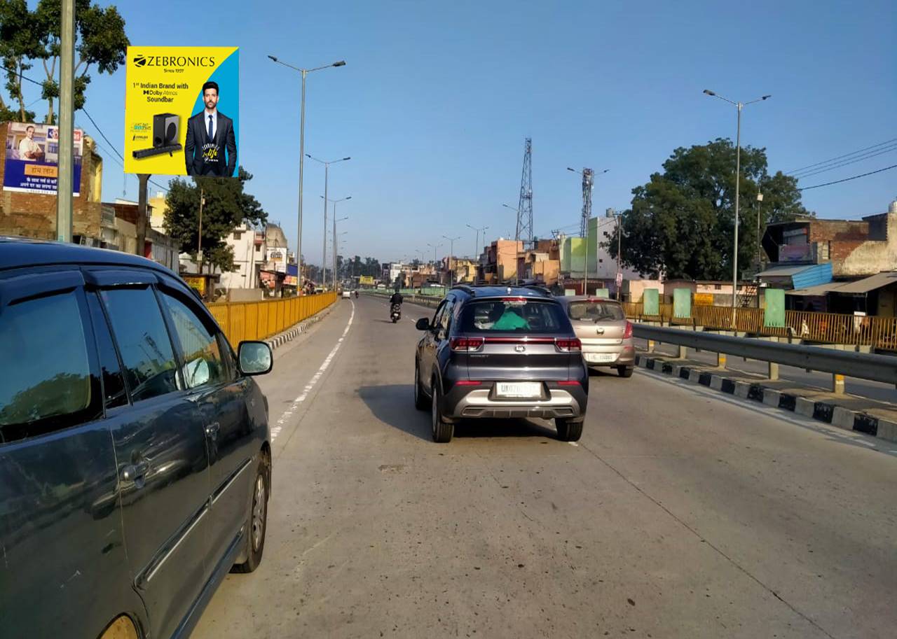 Unipole-Biharigarh Main Market Delhi Road, Dehradoon, Uttarakhand