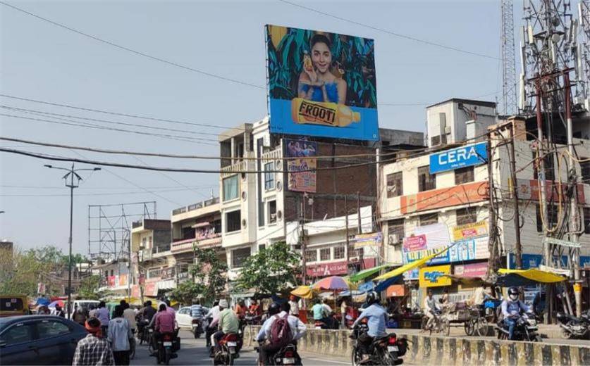 Billboard - Teliyarganj Lucknow Incoming, Prayagraj, Uttar Pradesh