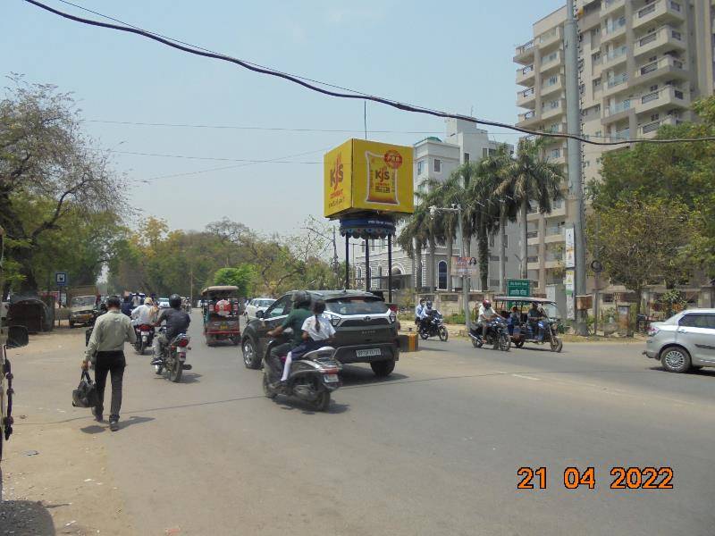 Traffic Booth - Thornhill Road, Prayagraj, Uttar Pradesh Traffic Booth - Thornhill Road, Prayagraj, Uttar Pradesh