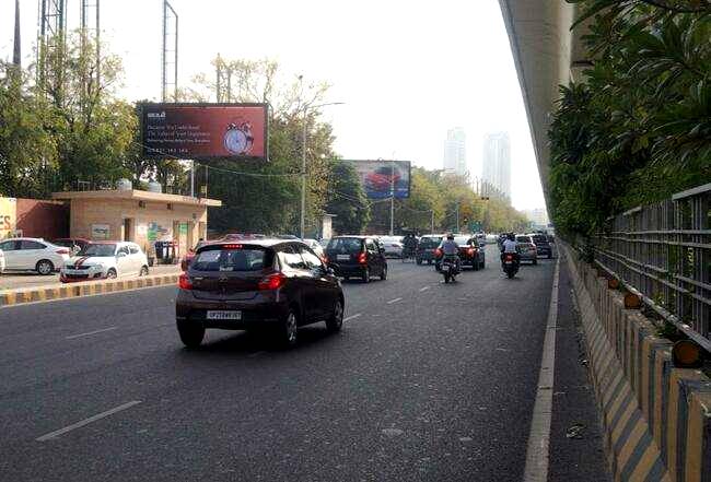Billboard - Near Golf Course Metro Station

, Noida, Uttar Pradesh