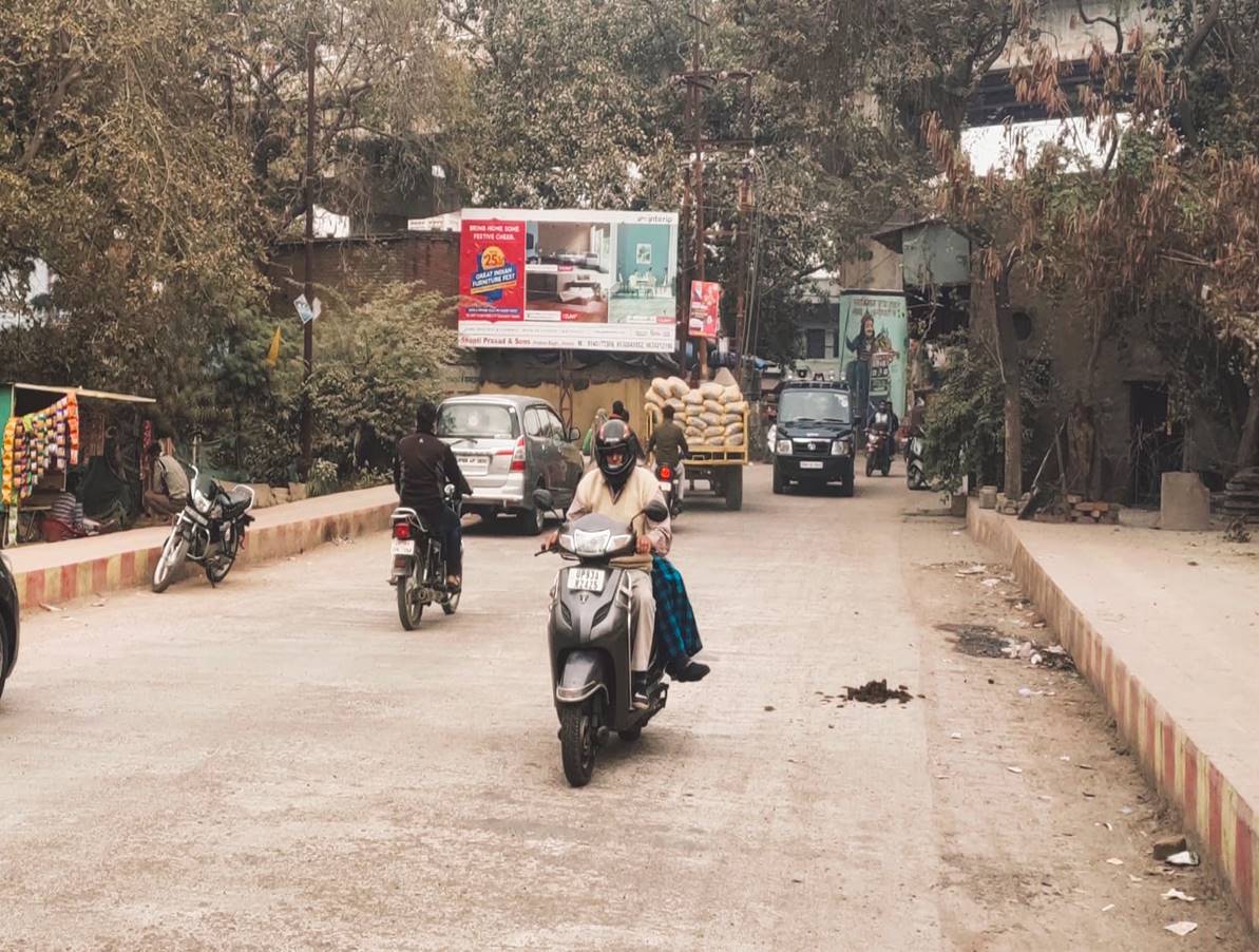 Unipole - Rly colony, Jhansi, Uttar Pradesh Unipole - Rly colony, Jhansi, Uttar Pradesh