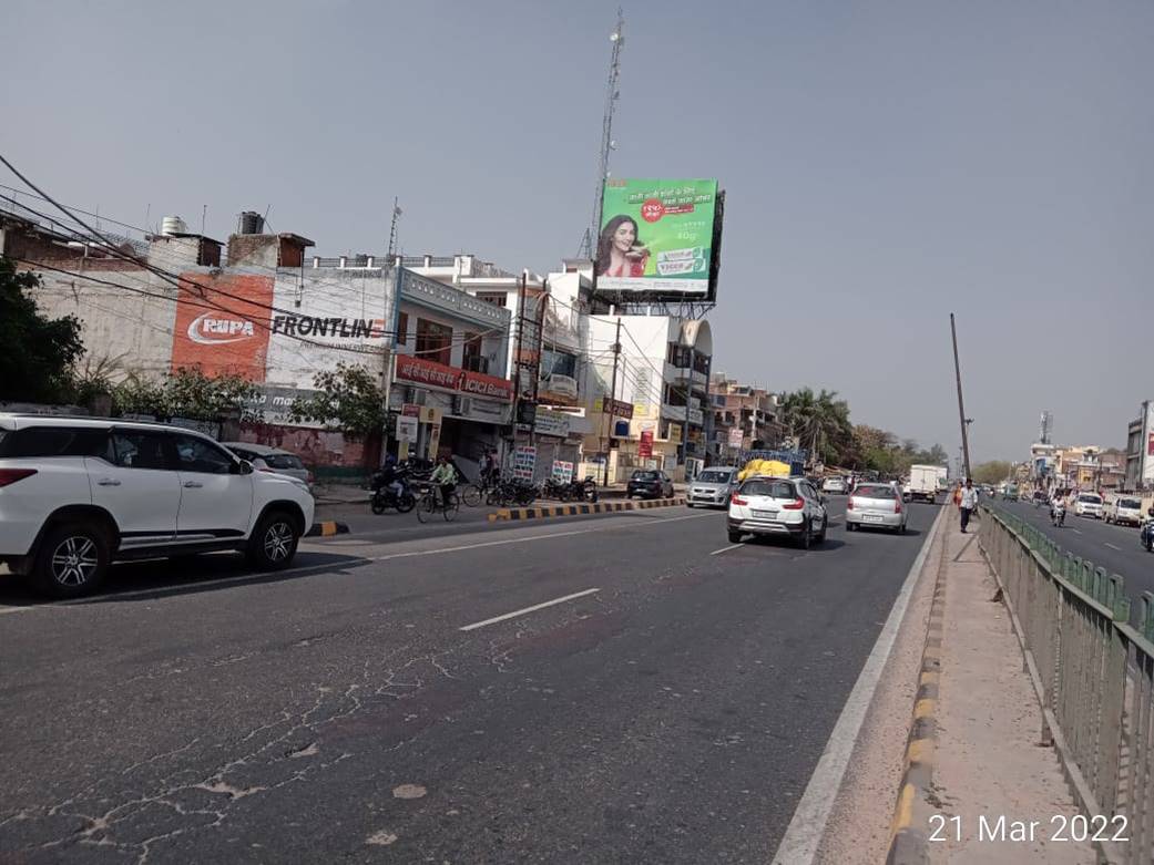 Billboard - Gauri Market, Lucknow, Uttar Pradesh Billboard - Gauri Market, Lucknow, Uttar Pradesh