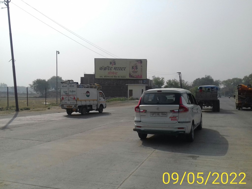 Billboard-Lucknow road fcg Lucknow toll plaza, Prayagraj, Uttar Pradesh Billboard-Lucknow road fcg Lucknow toll plaza, Prayagraj, Uttar Pradesh