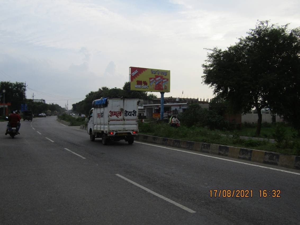 Unipole - Jhunsi road, Allahabad, Uttar Pradesh Unipole - Jhunsi road, Allahabad, Uttar Pradesh