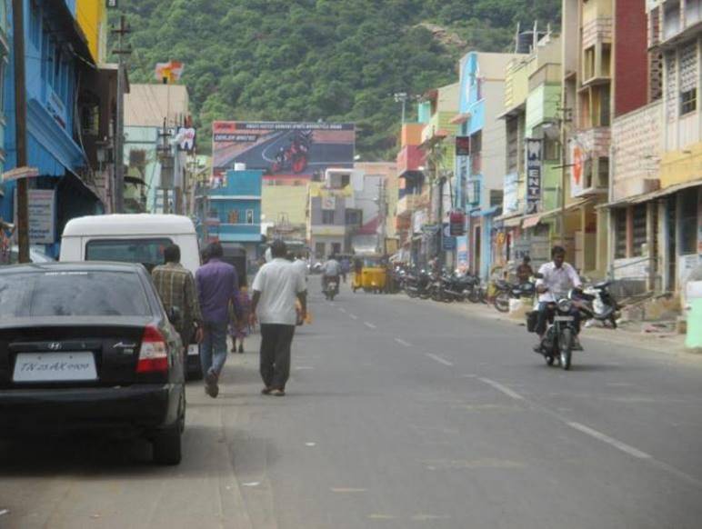 Hoarding-Near Bus Stand, Thiruvannamalai, Tamilnadu Hoarding-Near Bus Stand, Thiruvannamalai, Tamilnadu
