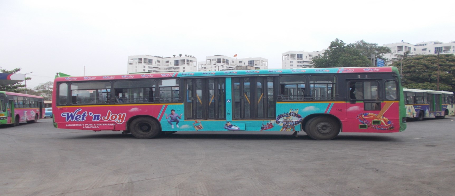Pune - Solus Buses - Full Wrap Pune - Solus Buses - Full Wrap